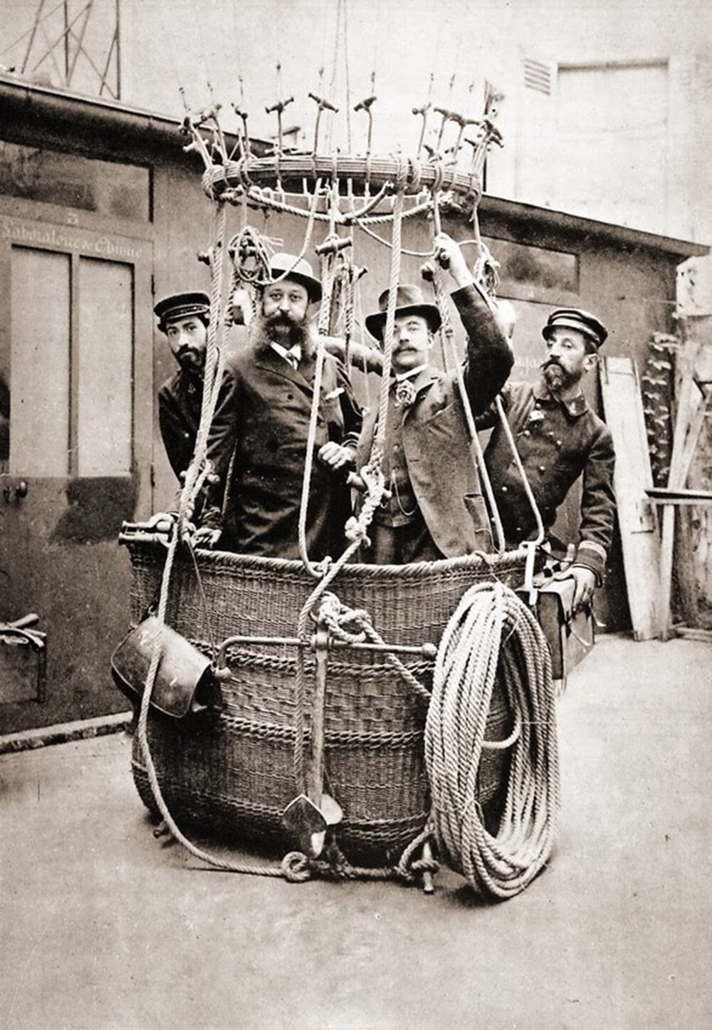 French balloonists, 1901