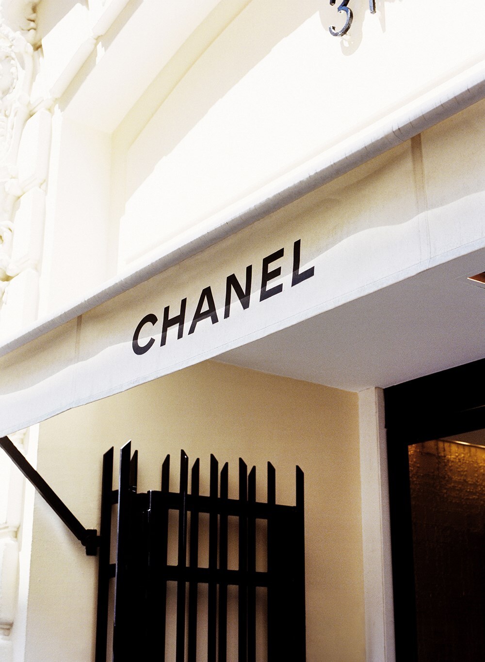 osma_harvilahti_another_chanel_015