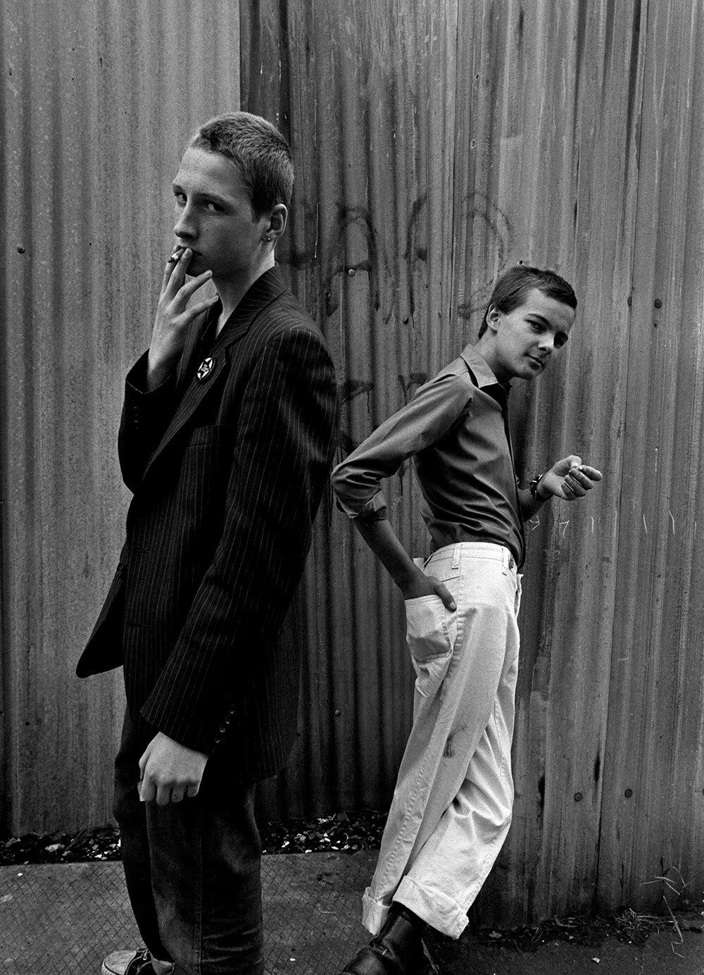 9. Anti-racist Skinheads, Hoxton, London 1978. Cop