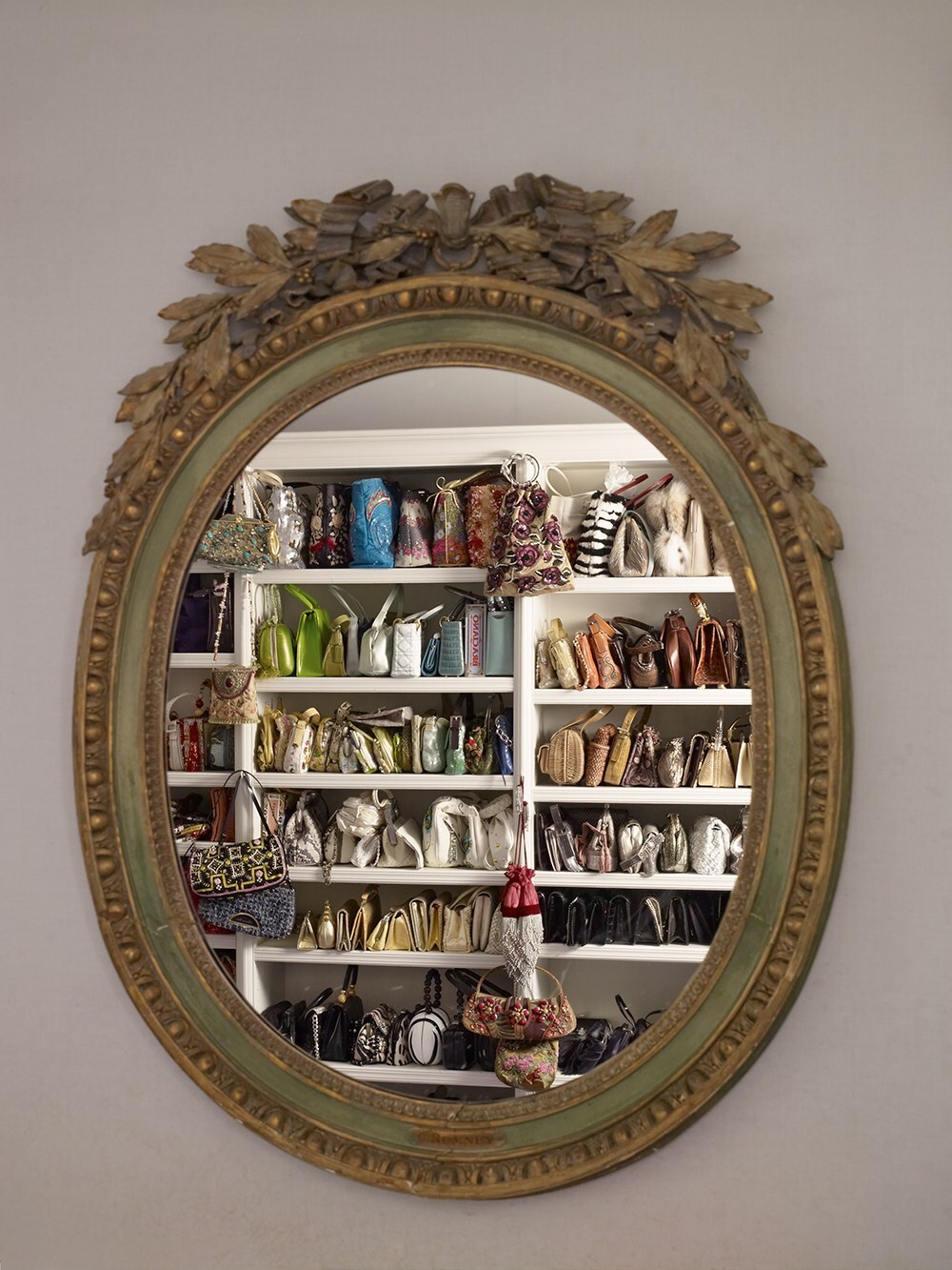 Catherine-Opie,-Handbag-Reflection,-2010-2011