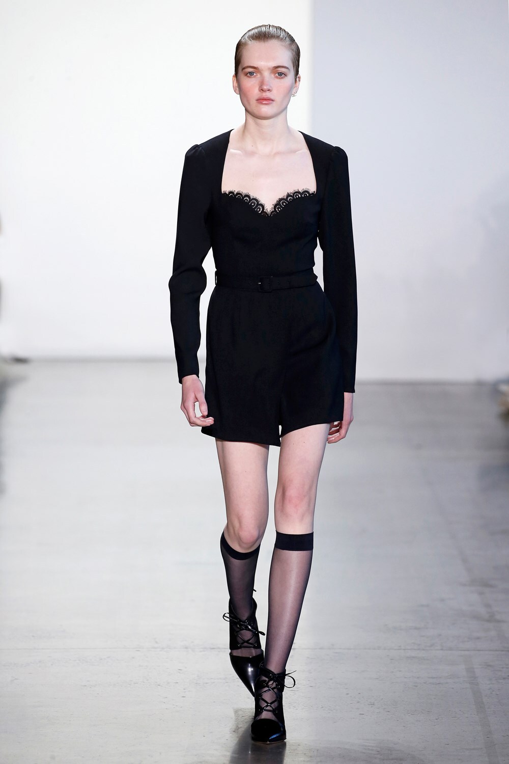 FW19DLR_Selfportrait_look_07