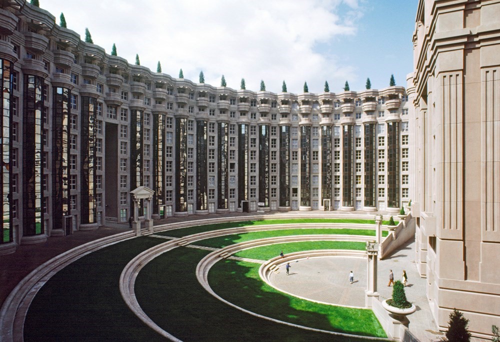 Ricardo Bofill architect Les Espaces d’Abraxas