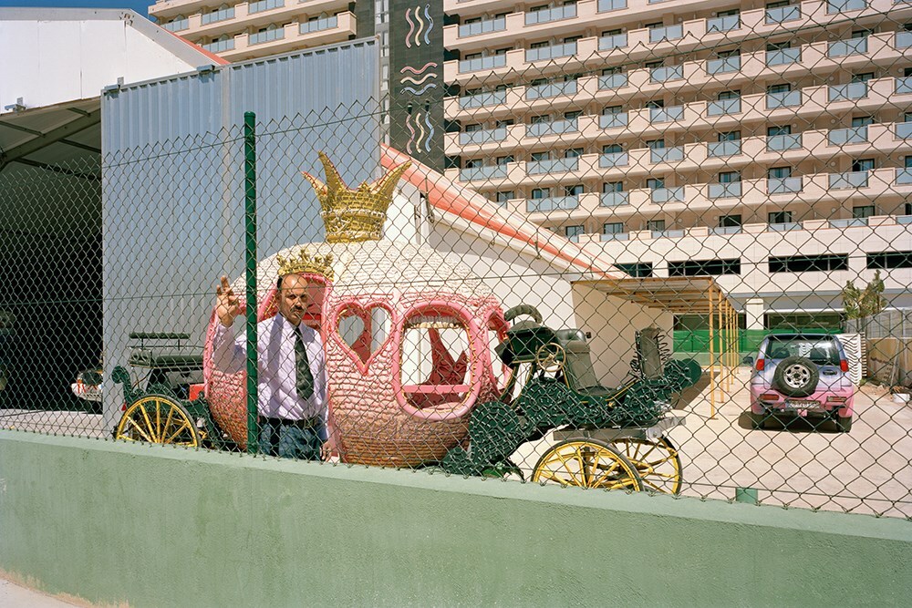 Txema Salvans, image from Perfect Day (MACK, 2020)