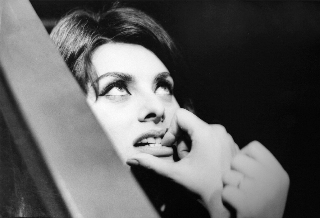 Giancarlo-Botti,-Sophia-Loren-in-a-Dramatic-Moment