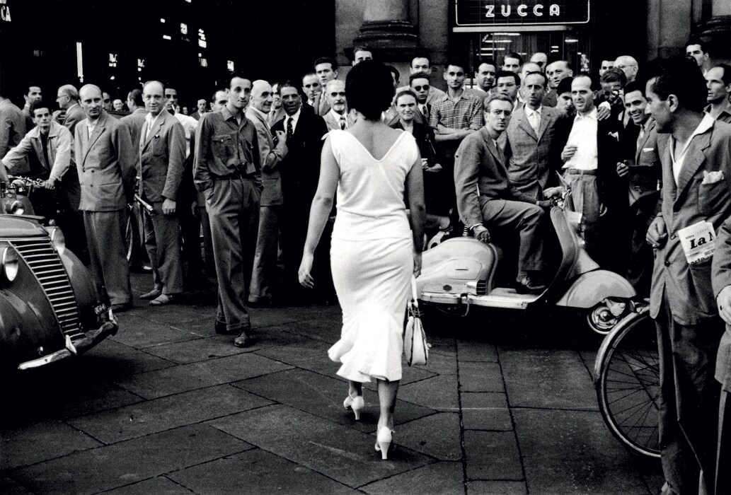 6_Mario-De-Biasi_Gli-Italiani-si-voltano_1954_copy