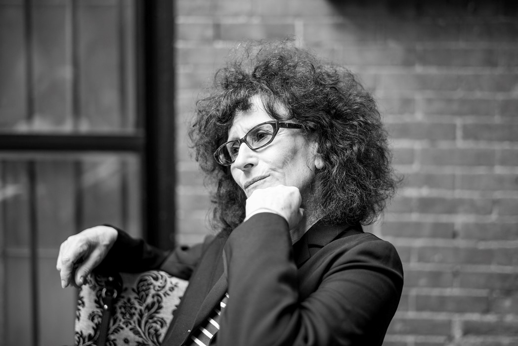 2560px-Lynne_Tillman_portrait,_2016