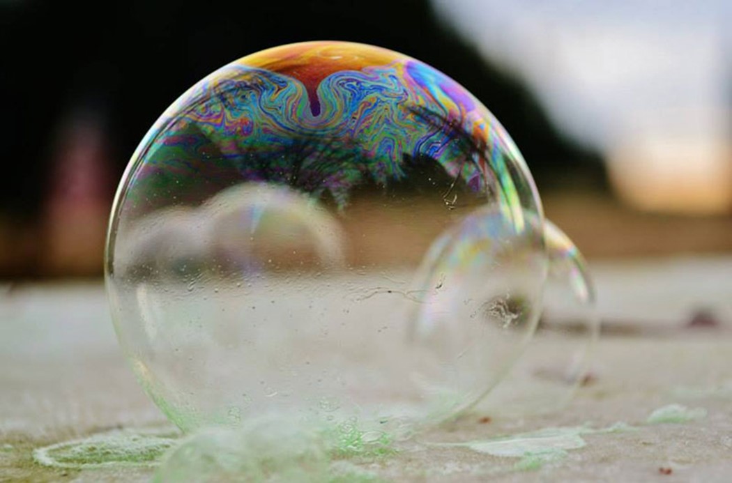 Пузырь сколько литров. Мыльные пузыри. Круглый мыльный пузырь. Воздушные пузыри. Мыльные пузыри Эстетика.