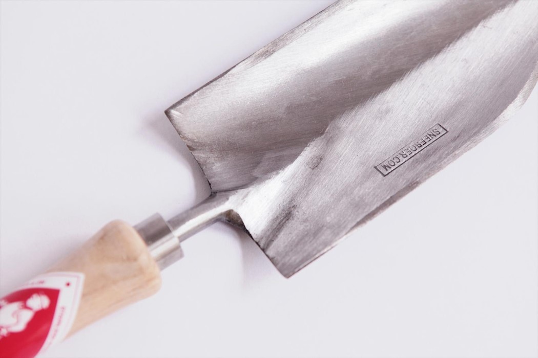 Sneeboer and Zn Transplanting Trowel