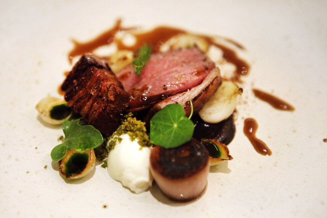 Lamb with onion