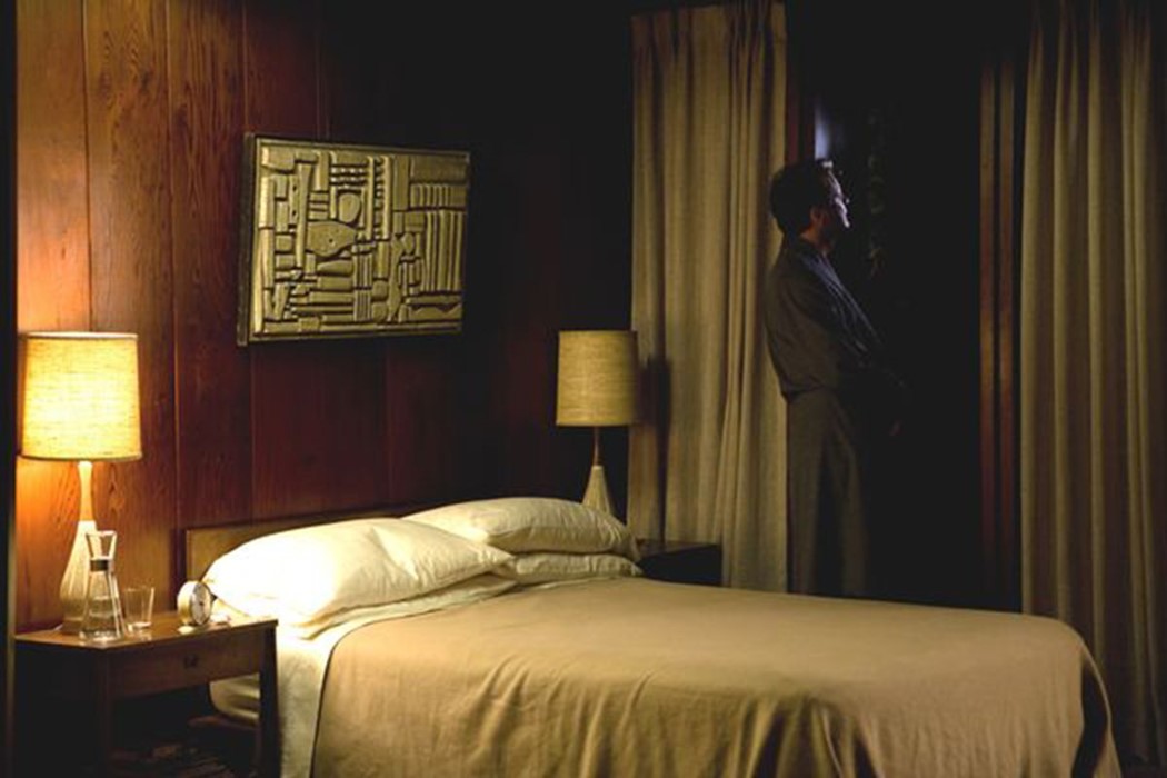 A-Single-Man-Colin-Firth-in-bedroom