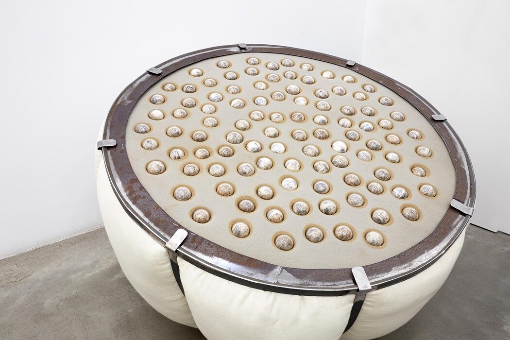 Seedpod,-2014,-90-x-60-x-90-cm,101-seeds-made-of-v