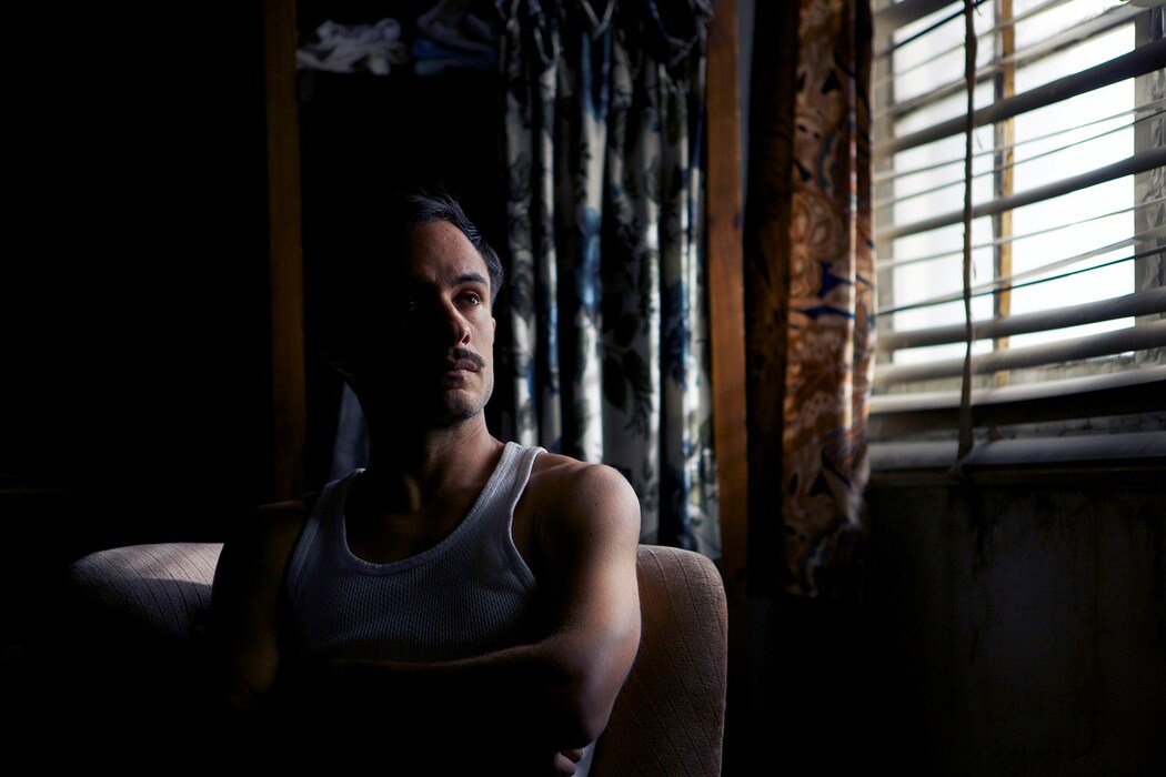 Neruda 07 - Gael Garcia Bernal (Oscar Peluchonneau