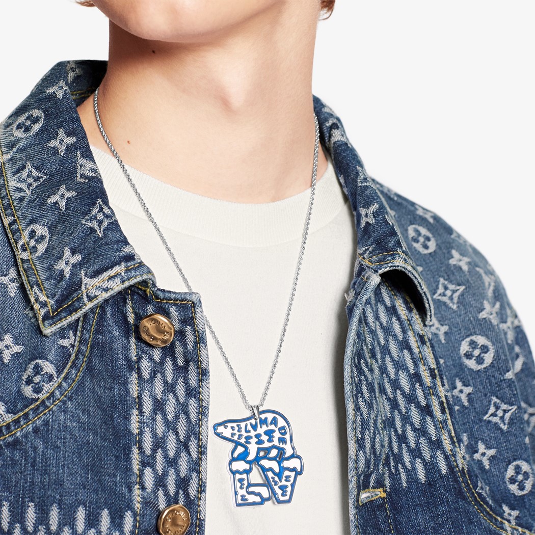 highsnobiety on X: Here's a closer look at the Monogram Patches necklace  by Virgil Abloh for Louis Vuitton. Rumored to release this month, the  retail price expected to be $3700 USD. 📷