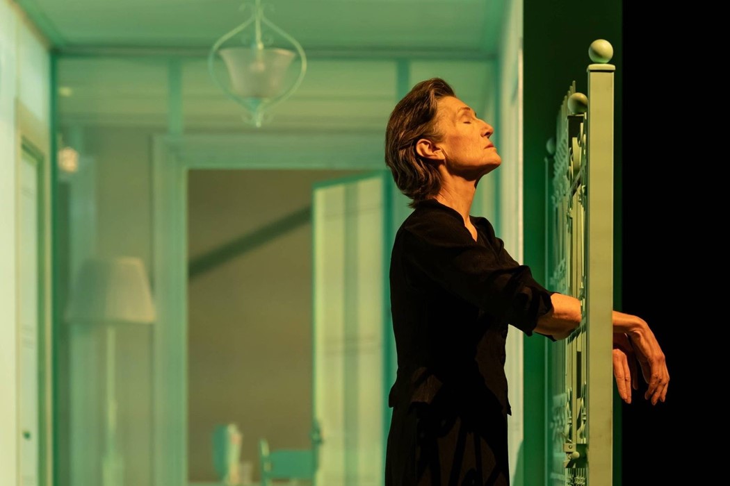 Harriet-Walter-The-House-of-Bernarda-Alba-National