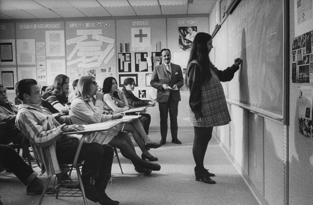“Help for High School Mothers,&quot; 1971