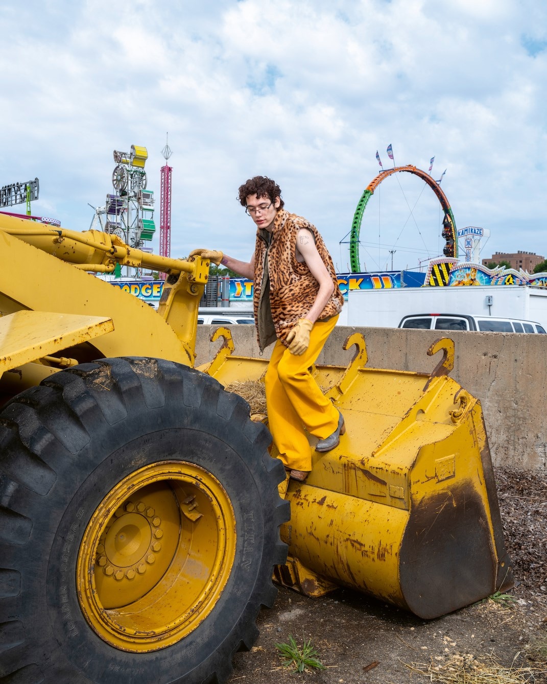 ManII04_COV4_AlecSoth_EllieGraceCumming_02