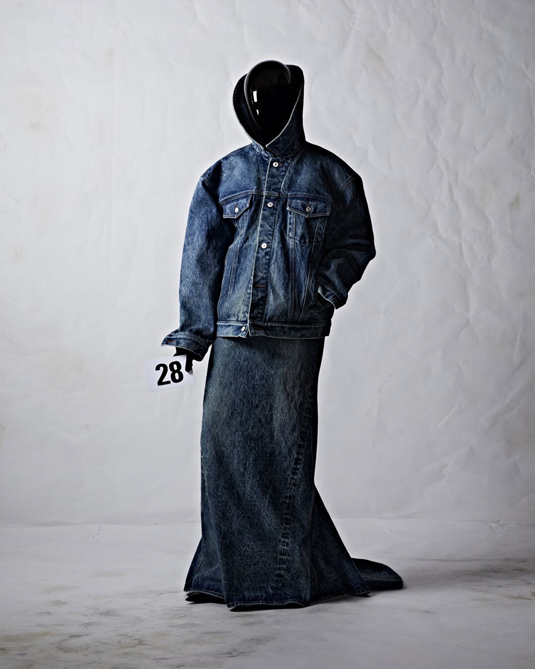 BALENCIAGA 51 COUTURE LOOK 28_ANNABELLE POUILLY