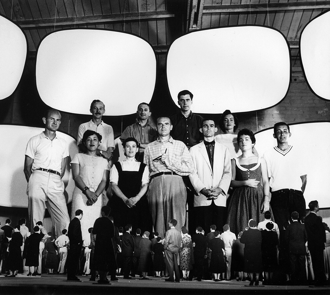 11. The World of Charles and Ray Eames. Office sta