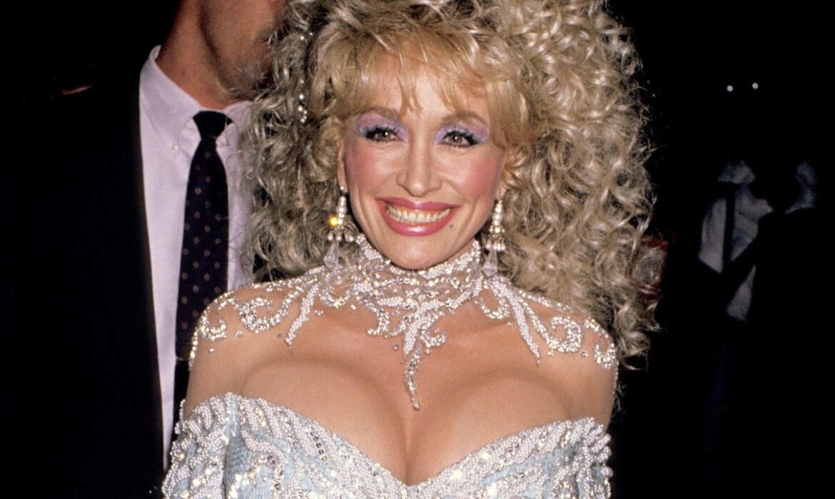 Dolly-Parton-Lead