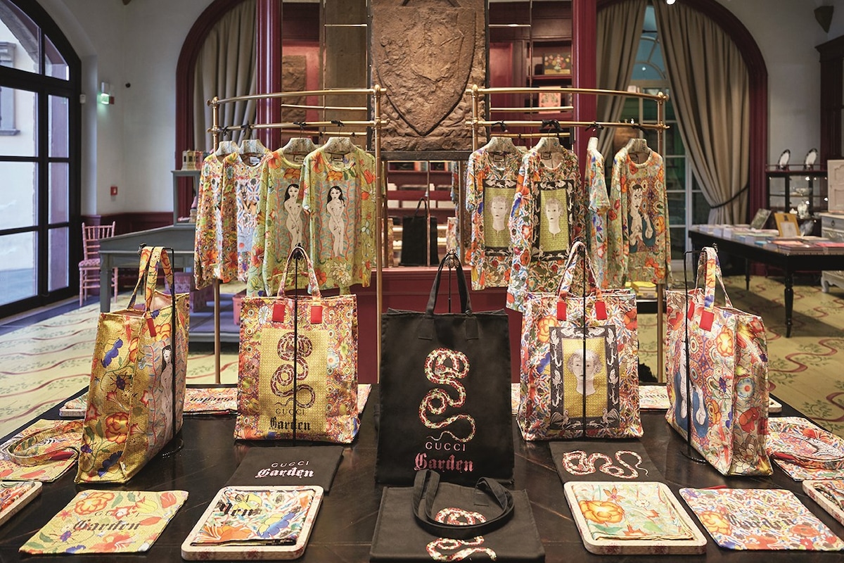 GUCCI インテリア オブジェ Gucci Collaborates with Under the Radar Italian Artist Livia