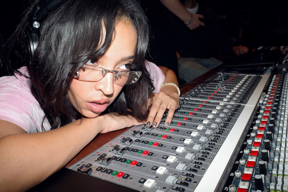 20 Questions with Tinashe