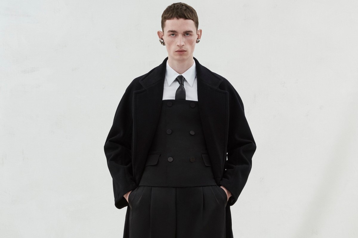 Alexander McQueen’s Latest Collection Puts Menswear Under the Knife ...