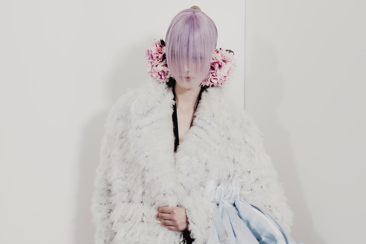 Inspiratie en experiment bij het Dior Couture-debuut van Jonathan Anderson