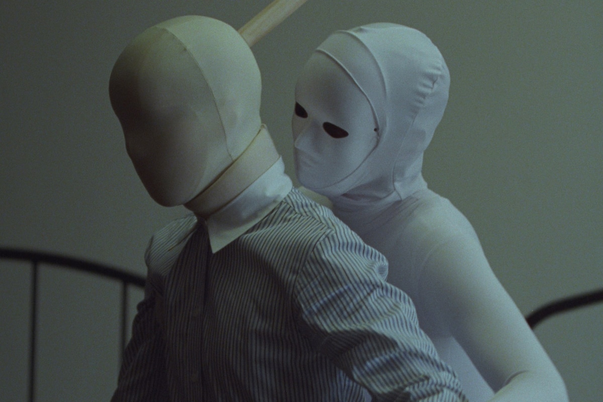 De nieuwe korte film van Mona Fastvold is een ode aan de transformatie van tieners