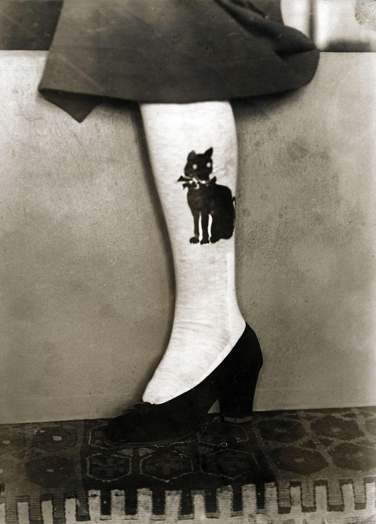 Black cat stockings, 1914