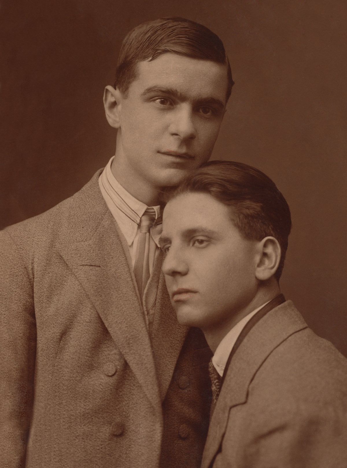 LOVING A Photographic History of Men in Love