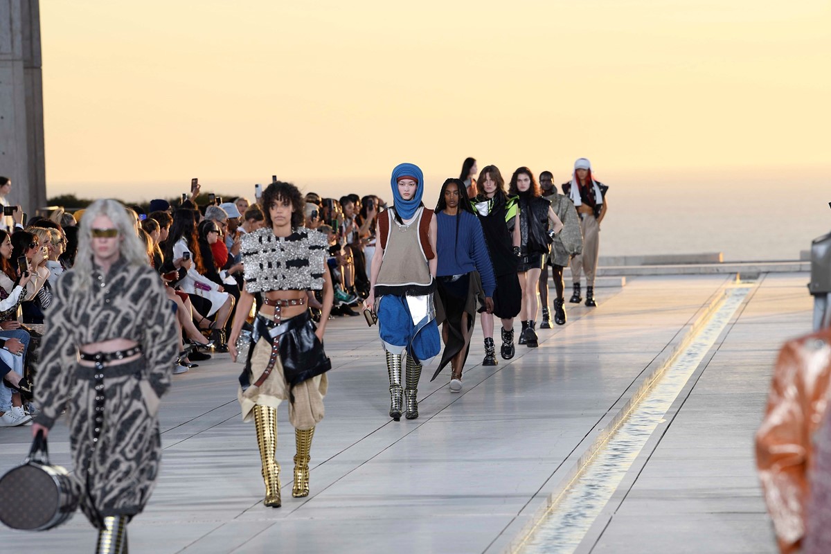 At Louis Vuitton Cruise 2023, the elements were the guests of honour