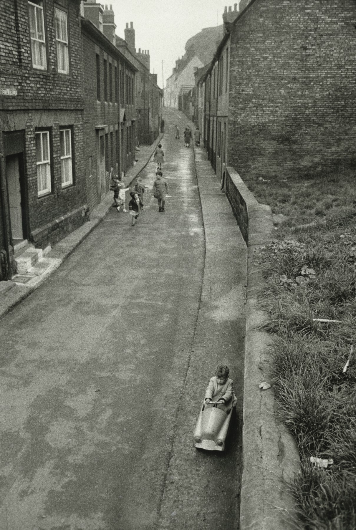 Bruce Davidson Street Photography Britain 1960s