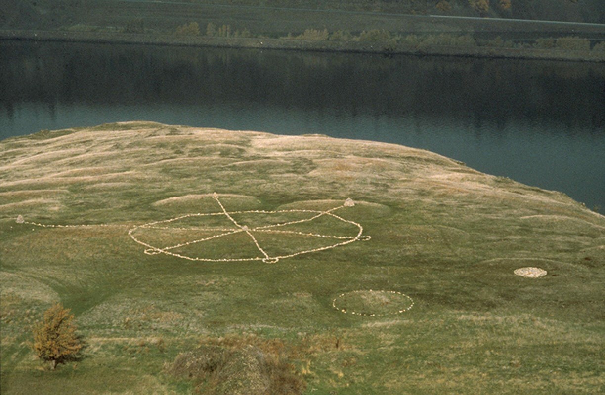 Stone-Alignments_Solstice-Cairns,-1978-9