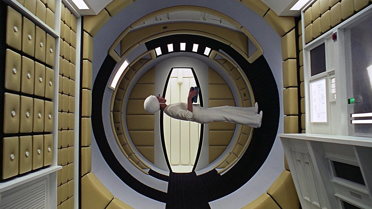 2001: A Space Odyssey (1968)
