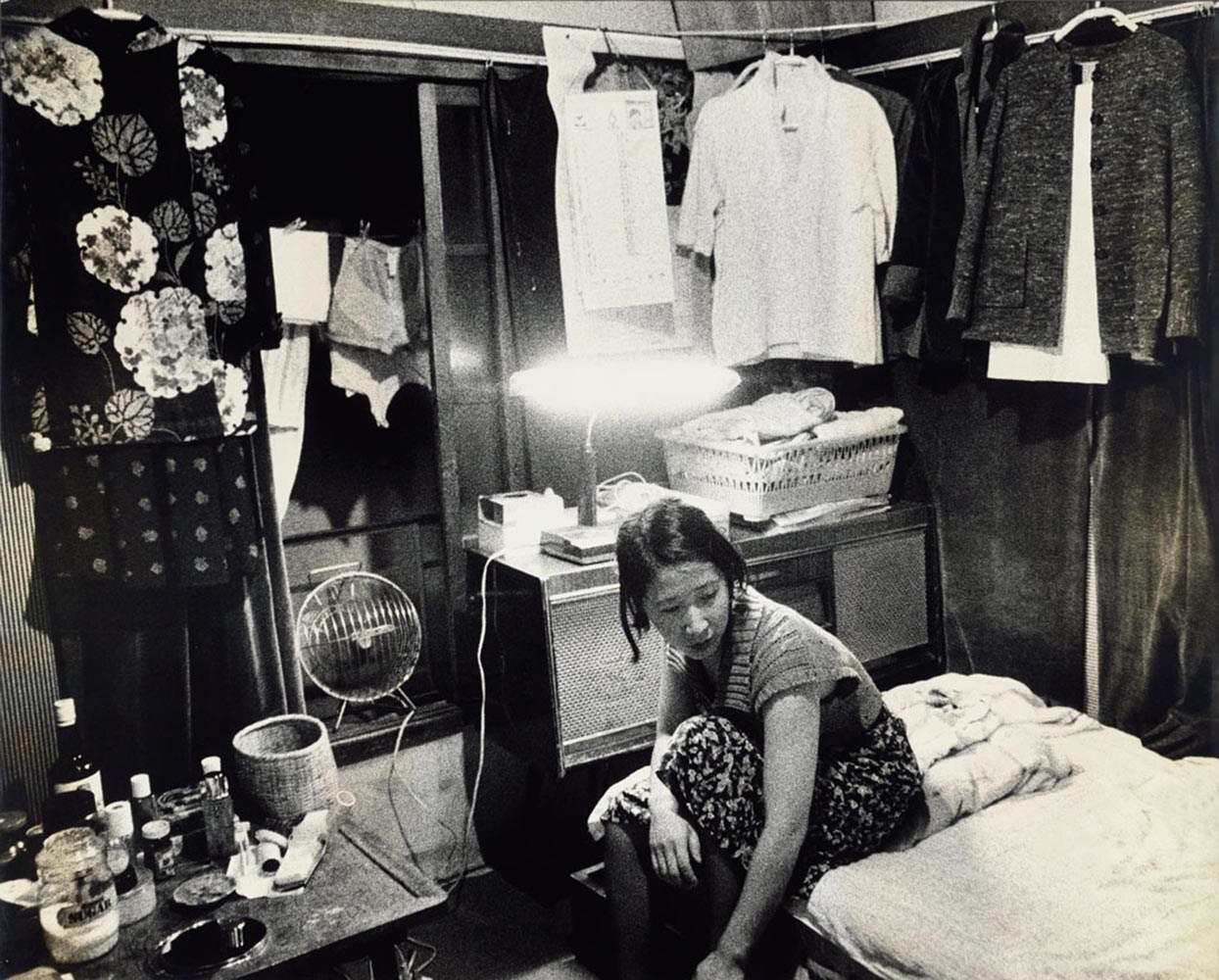 Apartment_#19_1977-78_Ishiuchi-Miyako_gelatin-silv