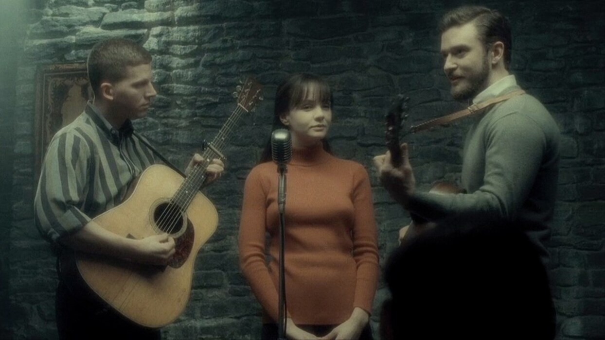insidellewyndavis