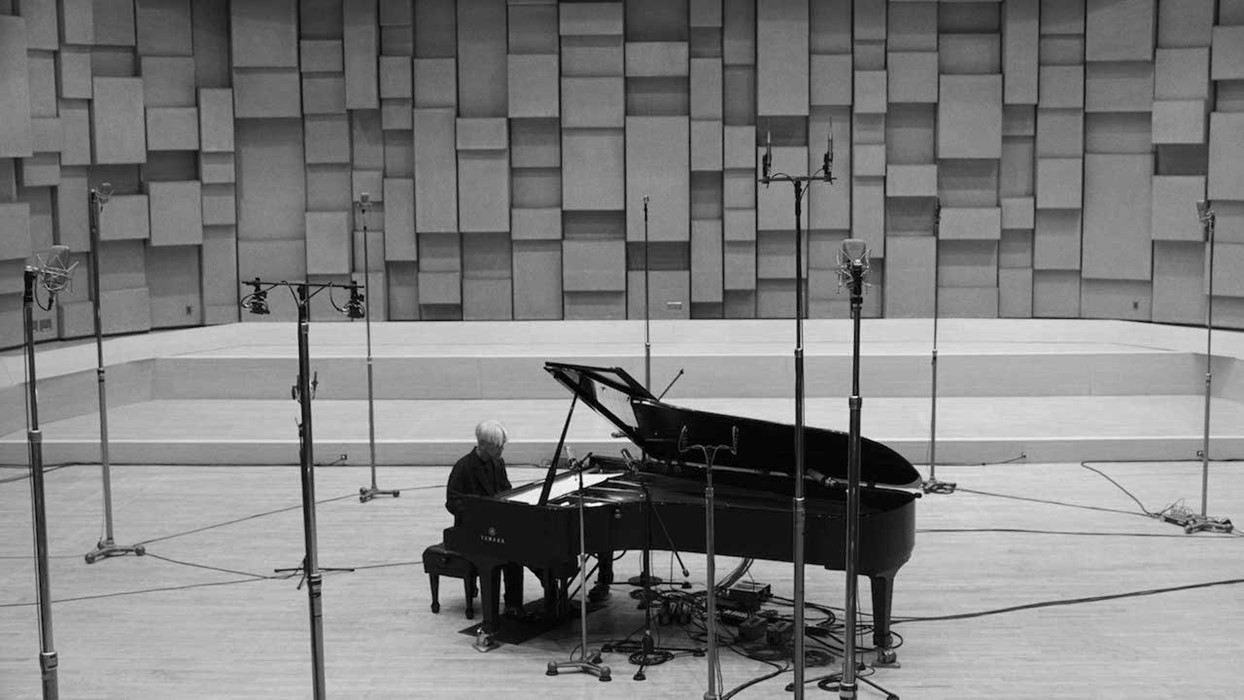 ryuichi-sakamoto-opus-01