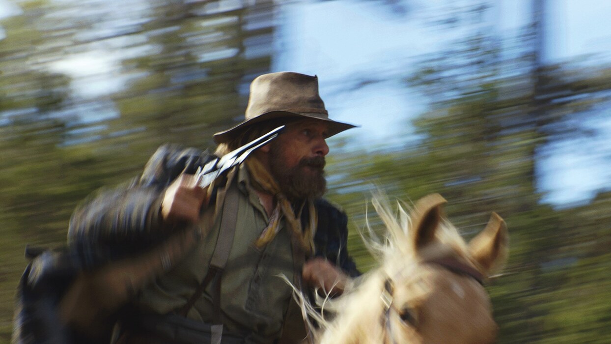 Viggo Mortensen in The Dead Don&#39;t Hurt (Signature 