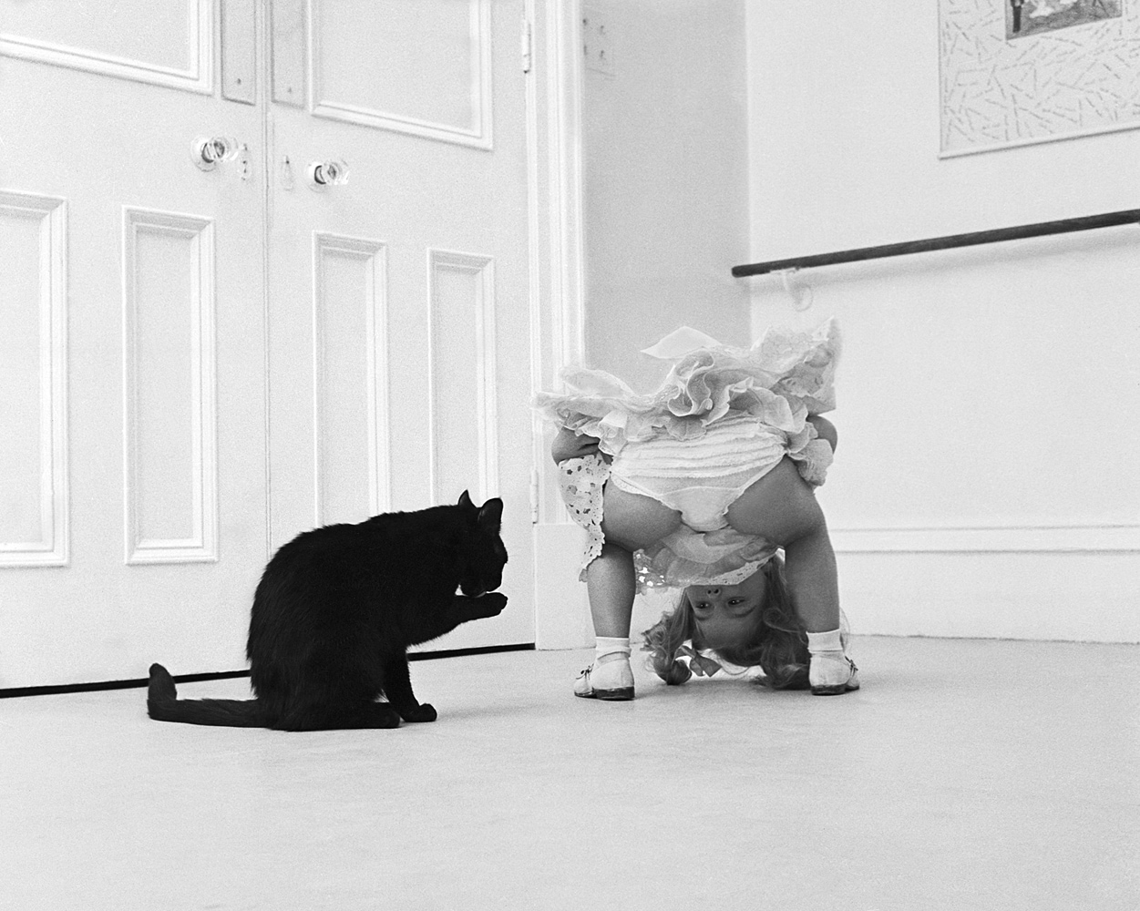 Peekaboo, 1990