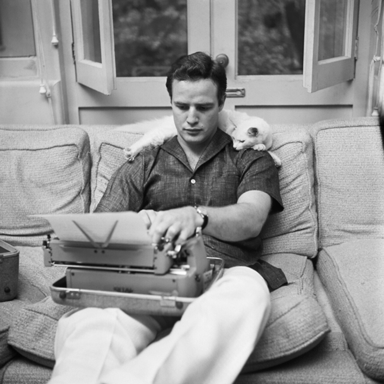 Marlon Brando with a typewriter