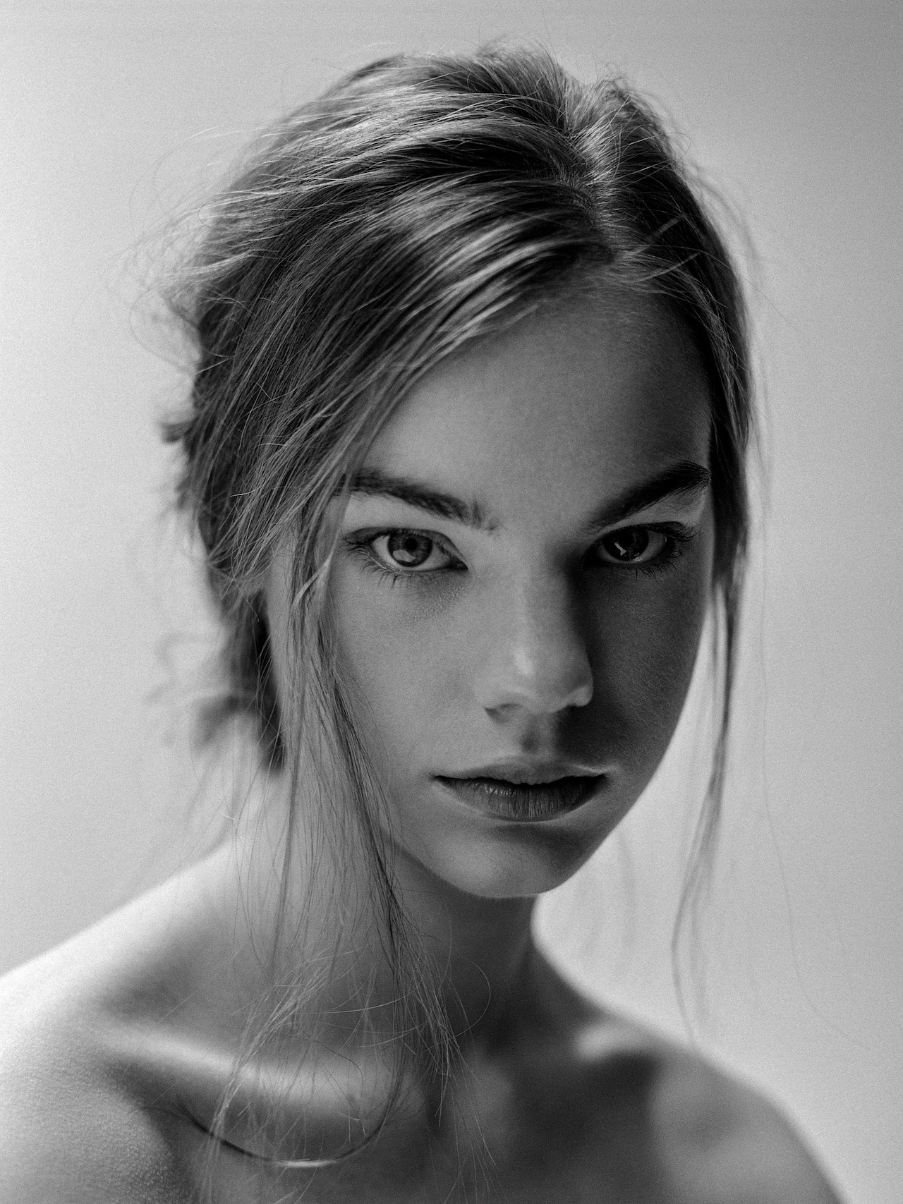 An Intimate Film Encounter with Model Estella AnOther