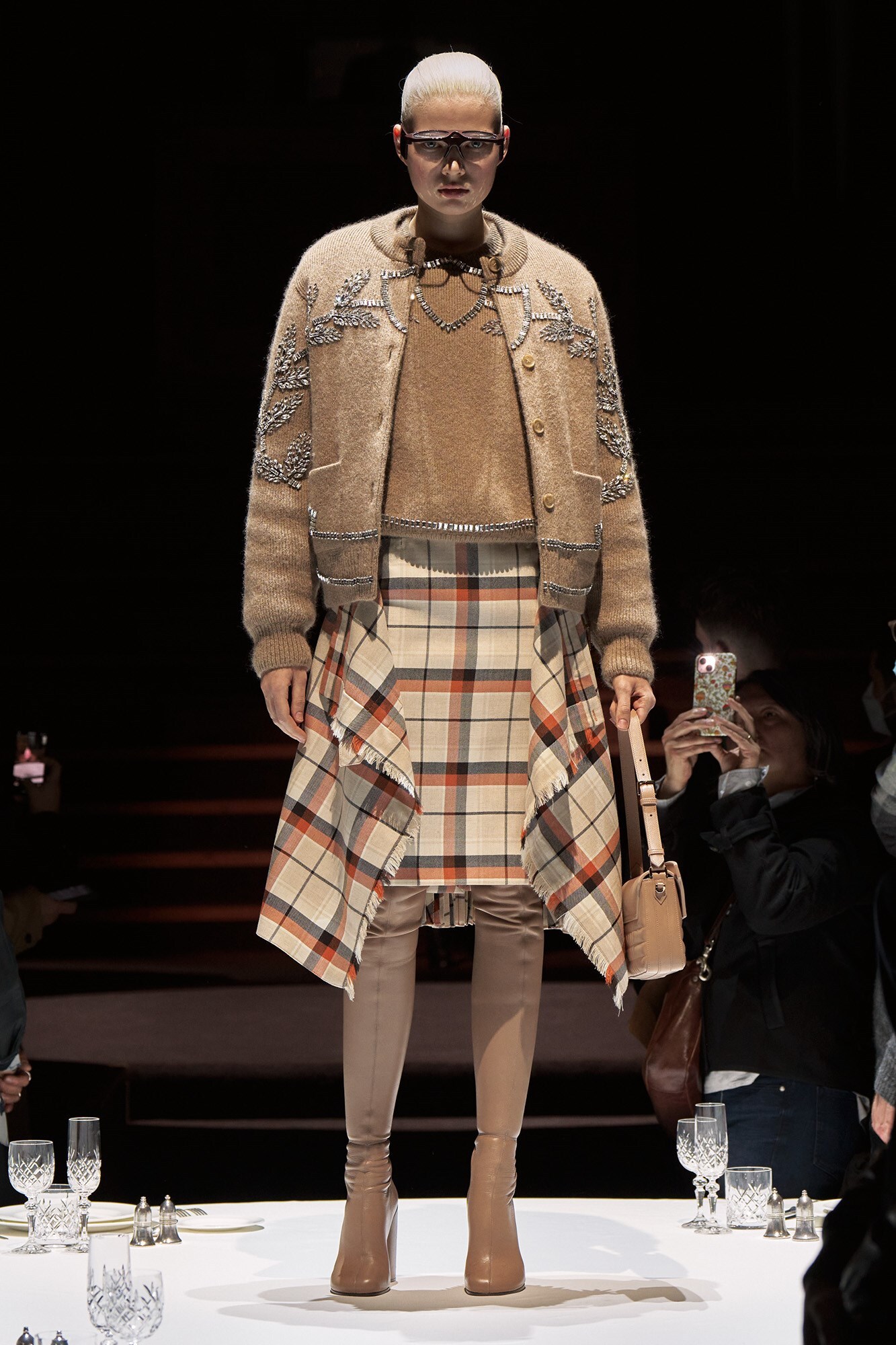 Burberry Autumn_Winter 2022 Womenswear Collection 