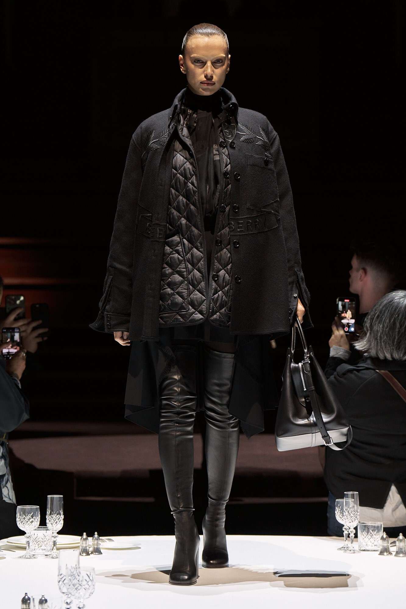 Burberry Autumn_Winter 2022 Womenswear Collection 