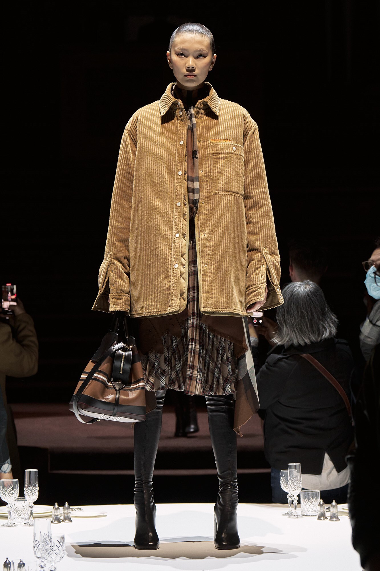 Burberry Autumn_Winter 2022 Womenswear Collection 