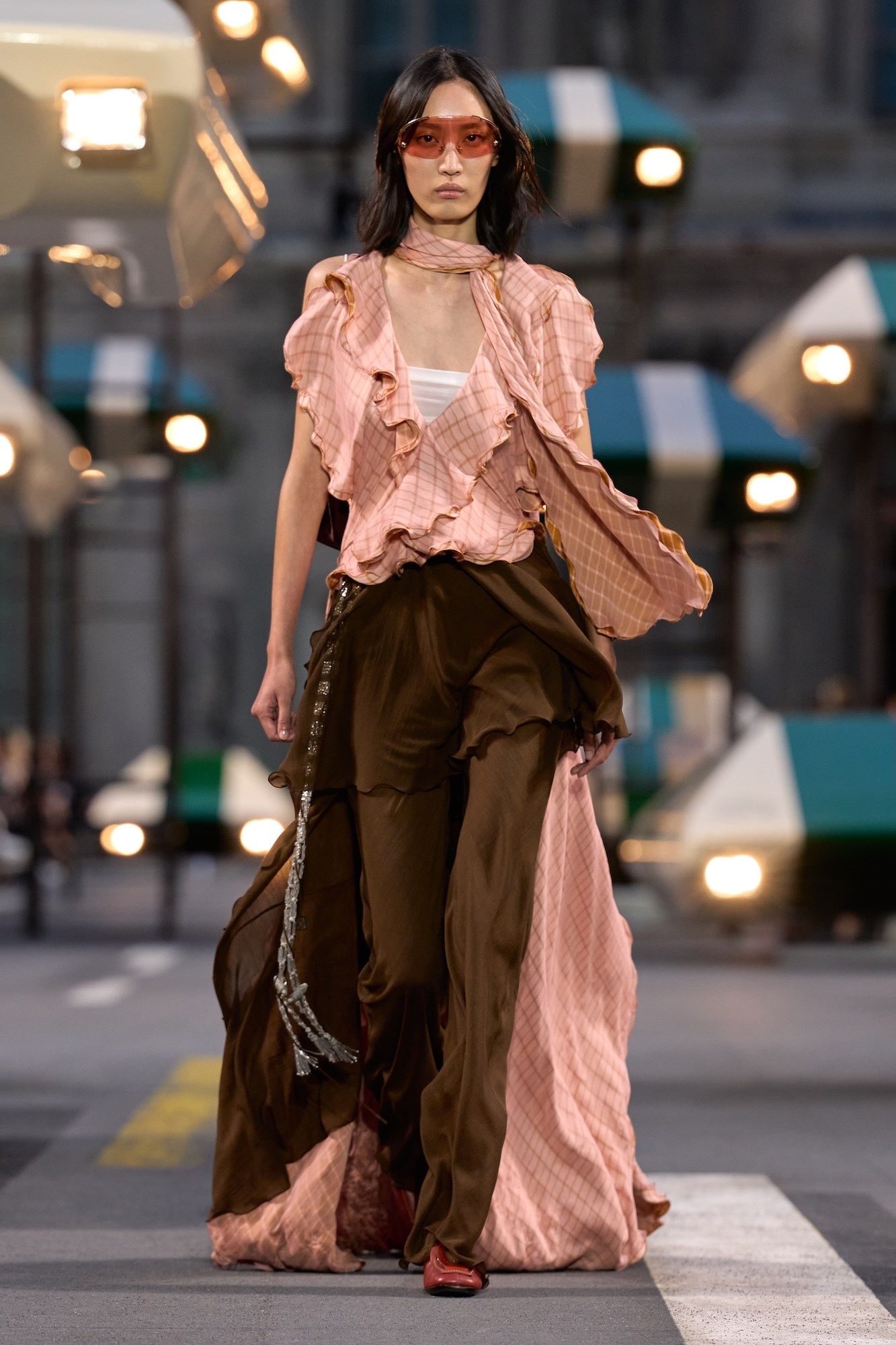 LOUIS-VUITTON_SS27_LOOK_029_2x3