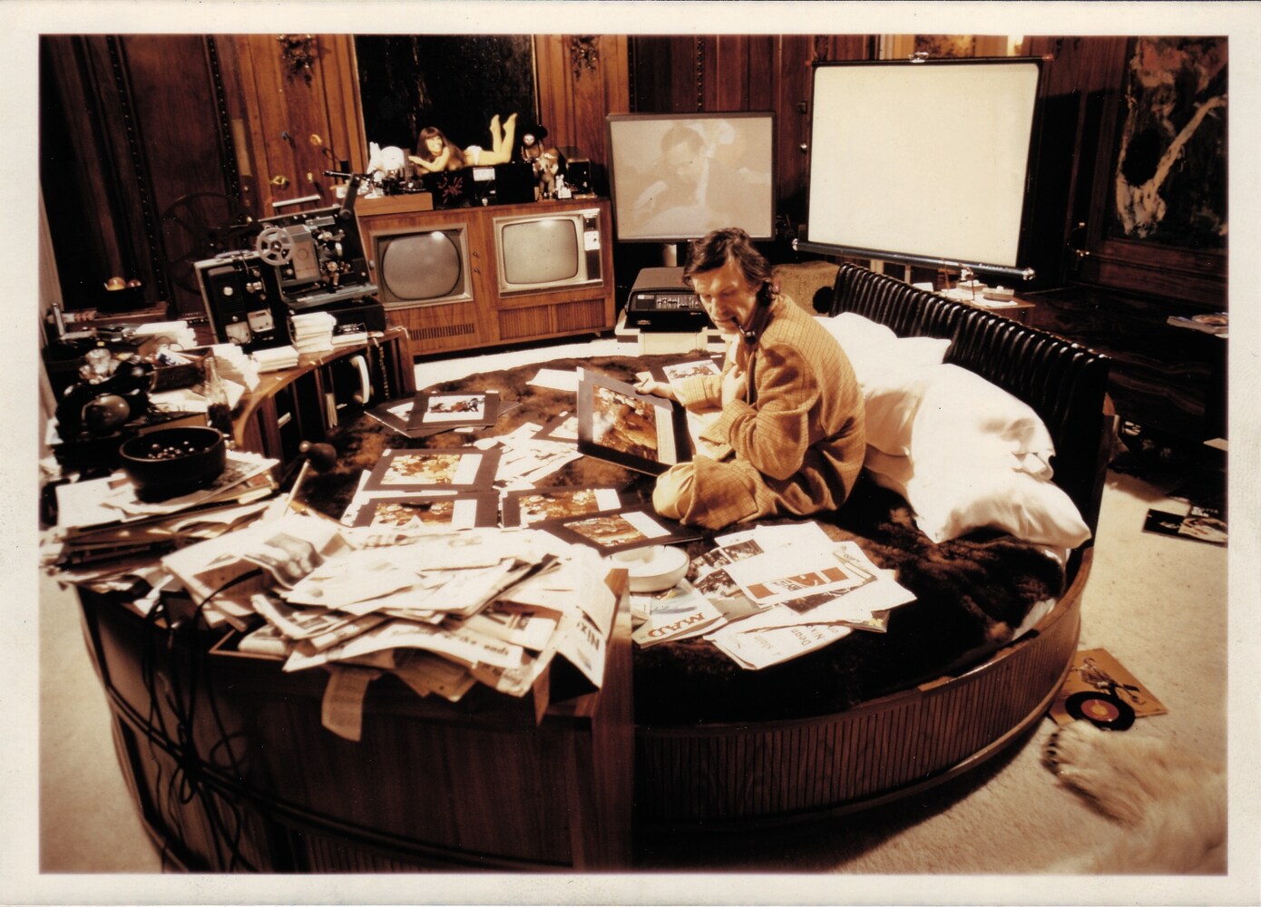 Hefner working in Chicago as John Dean testifys at Watergate