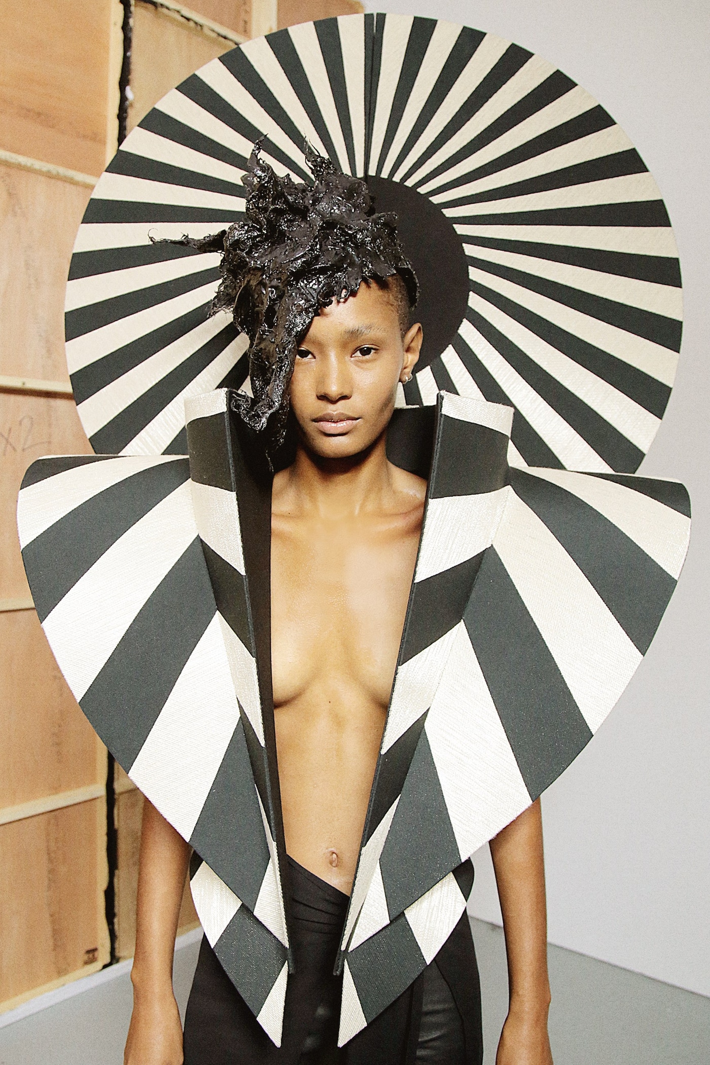 GARETH PUGH 【公式通販】