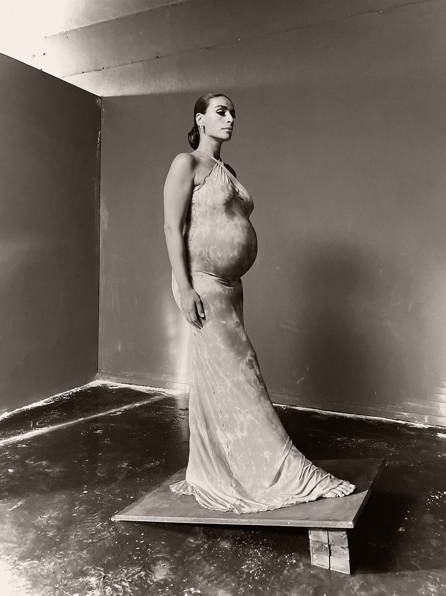Sevdaliza pregnant Paul Kooiker photographer artist