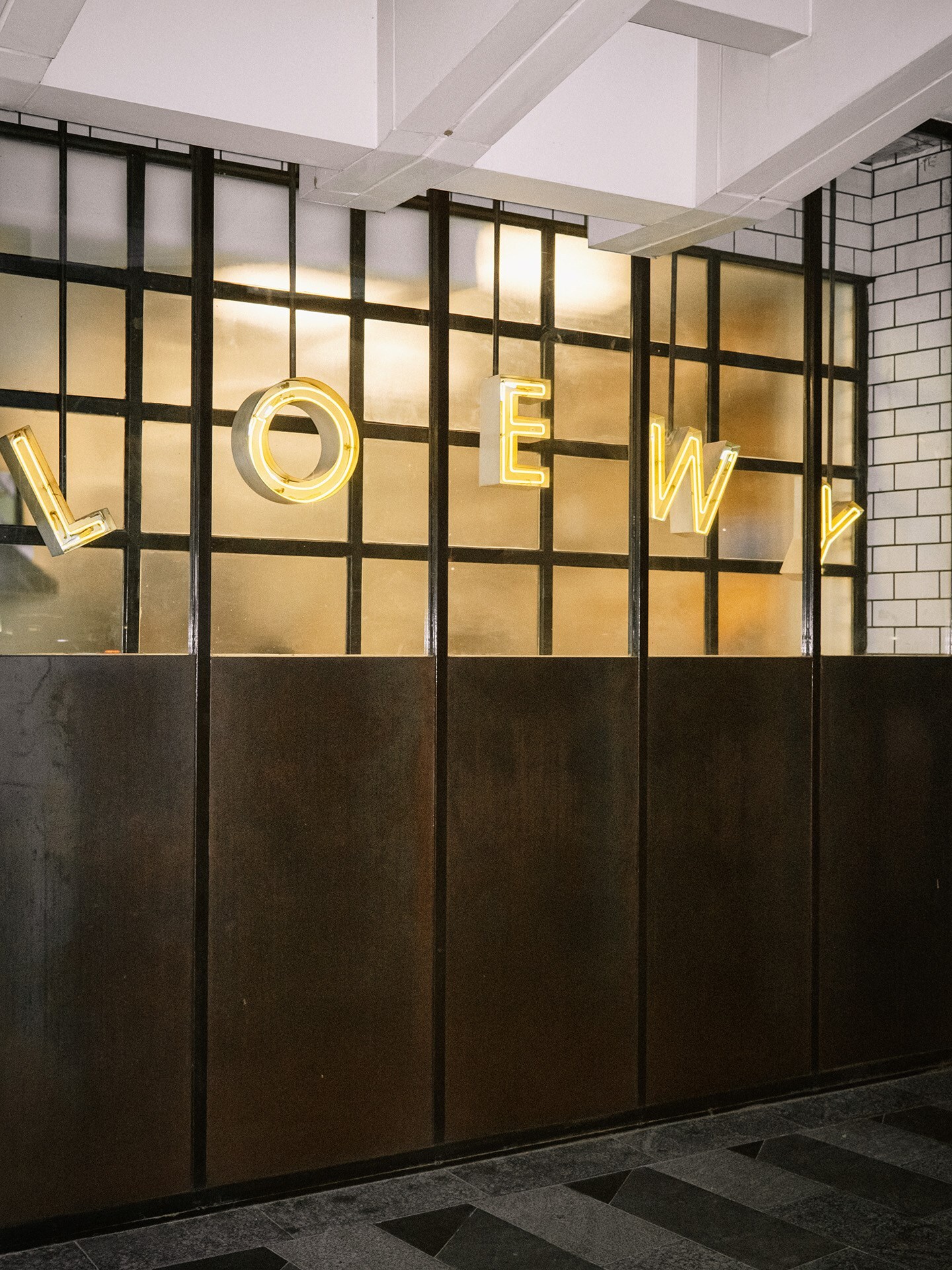 Loewy Jakarta Indonesia restaurant bar