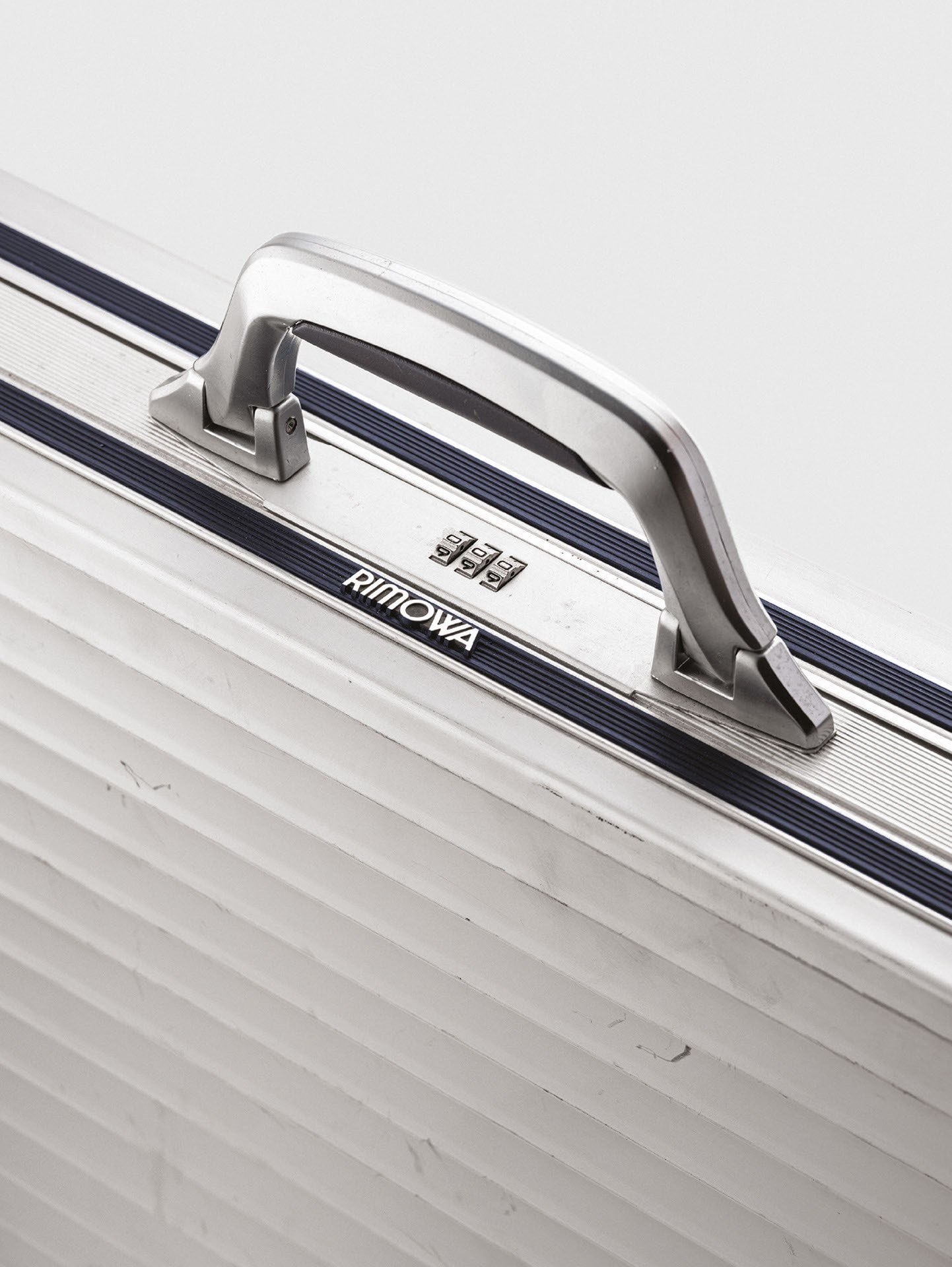 Rimowa Book Rizzoli suitcase